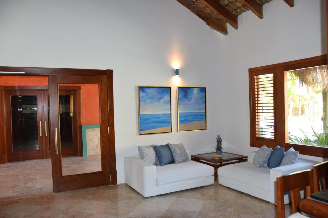 Sunset Boutique Suites 4*