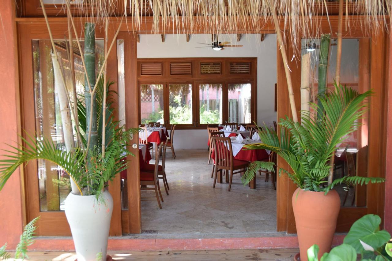 Sunset Boutique Suites Hotel 4*